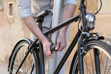 Load image into Gallery viewer, Interlock Integrated Bike Lock - hangnpt5