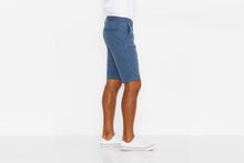 Load image into Gallery viewer, Levi's Commuter 504 Regular Straight Shorts - hangnpt5