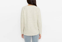 Load image into Gallery viewer, Levi's Commuter Long Sleeve Tee - hangnpt5
